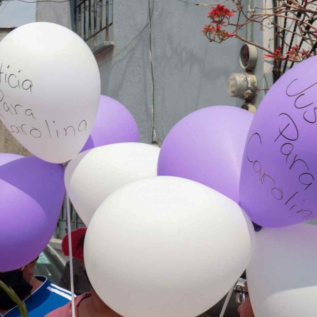 Familiares y amigos exigen justicia por Carolina Islas