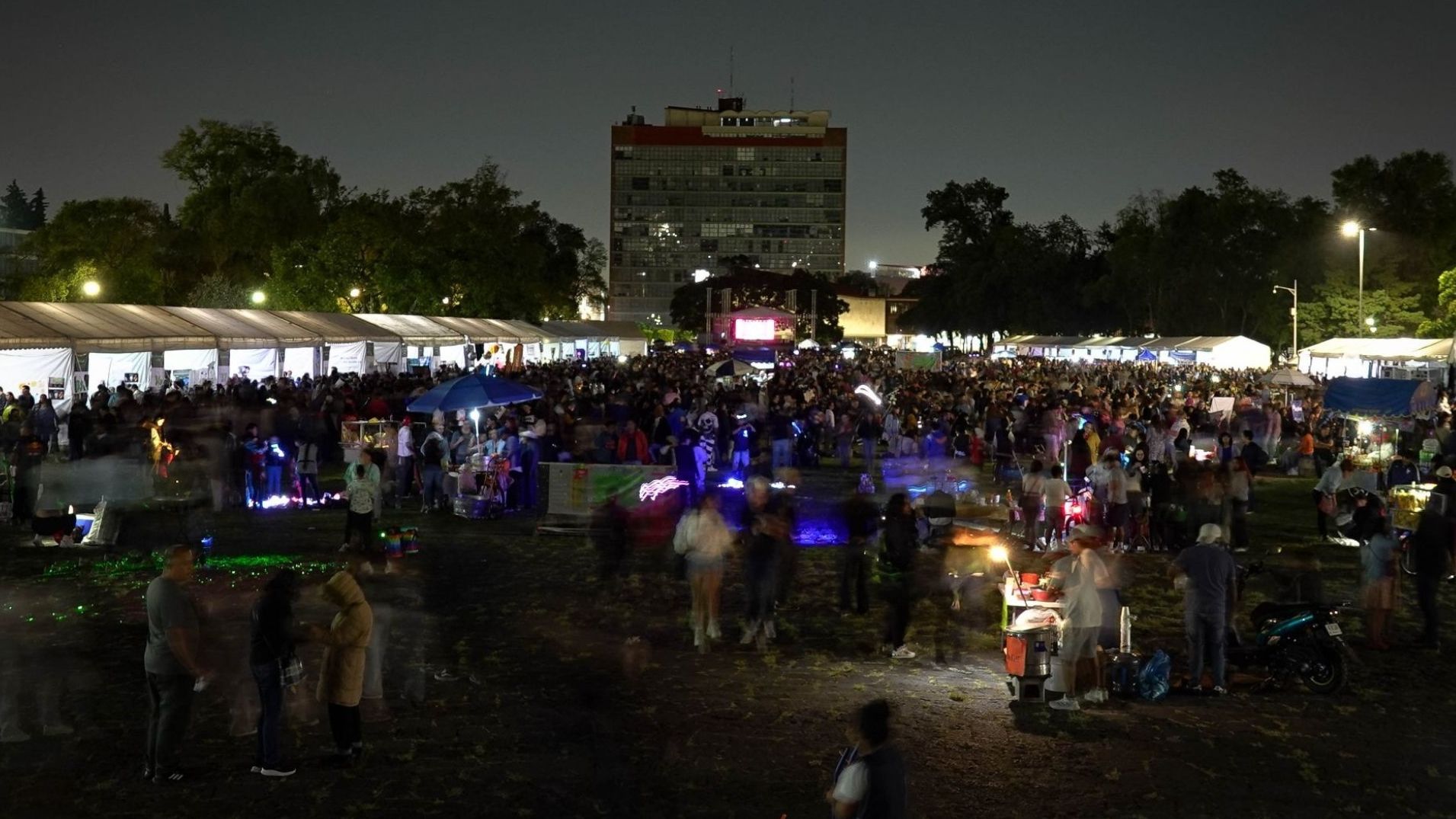 Noche de Estrellas 2025: ¿Dónde y a Qué Hora Son las Actividades Gratis este Sábado?