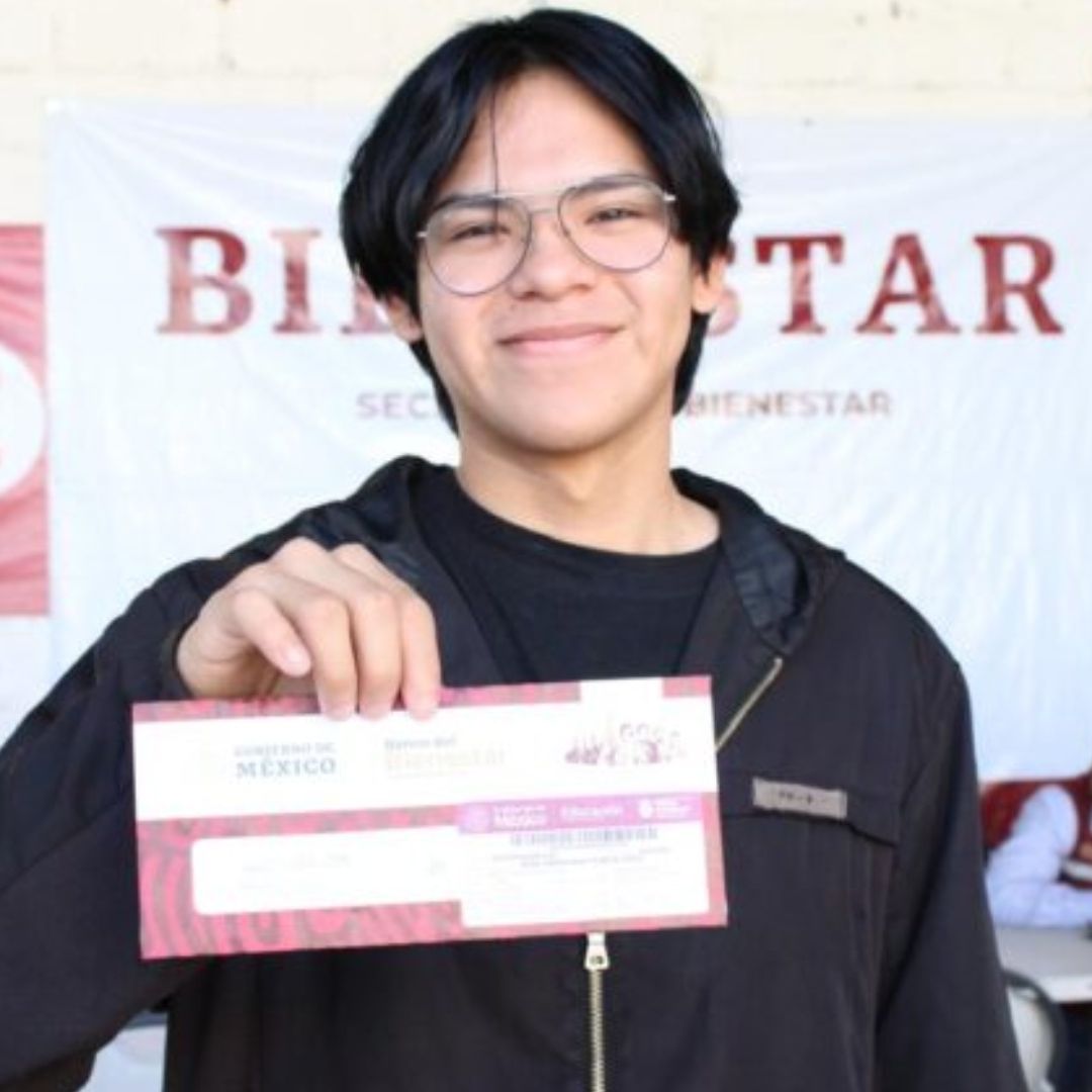 Entrega de Tarjetas de la Beca del Bienestar
