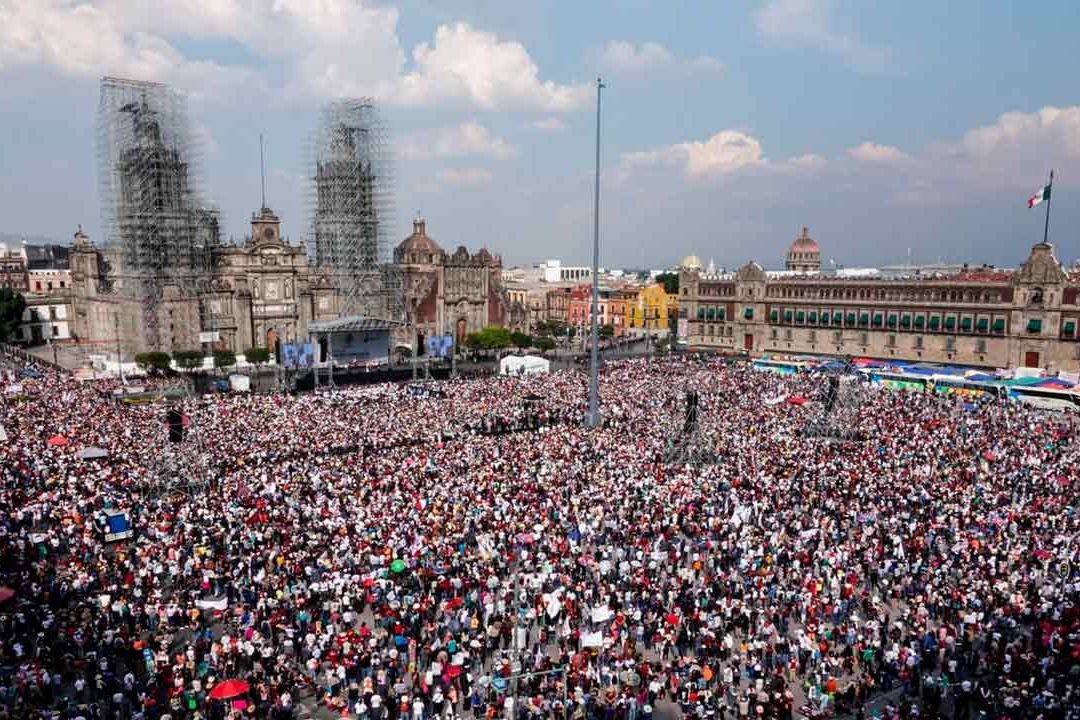 López Obrador aseguró que llegará mucha gente el 18 de marzo al zócalo de la CDMX