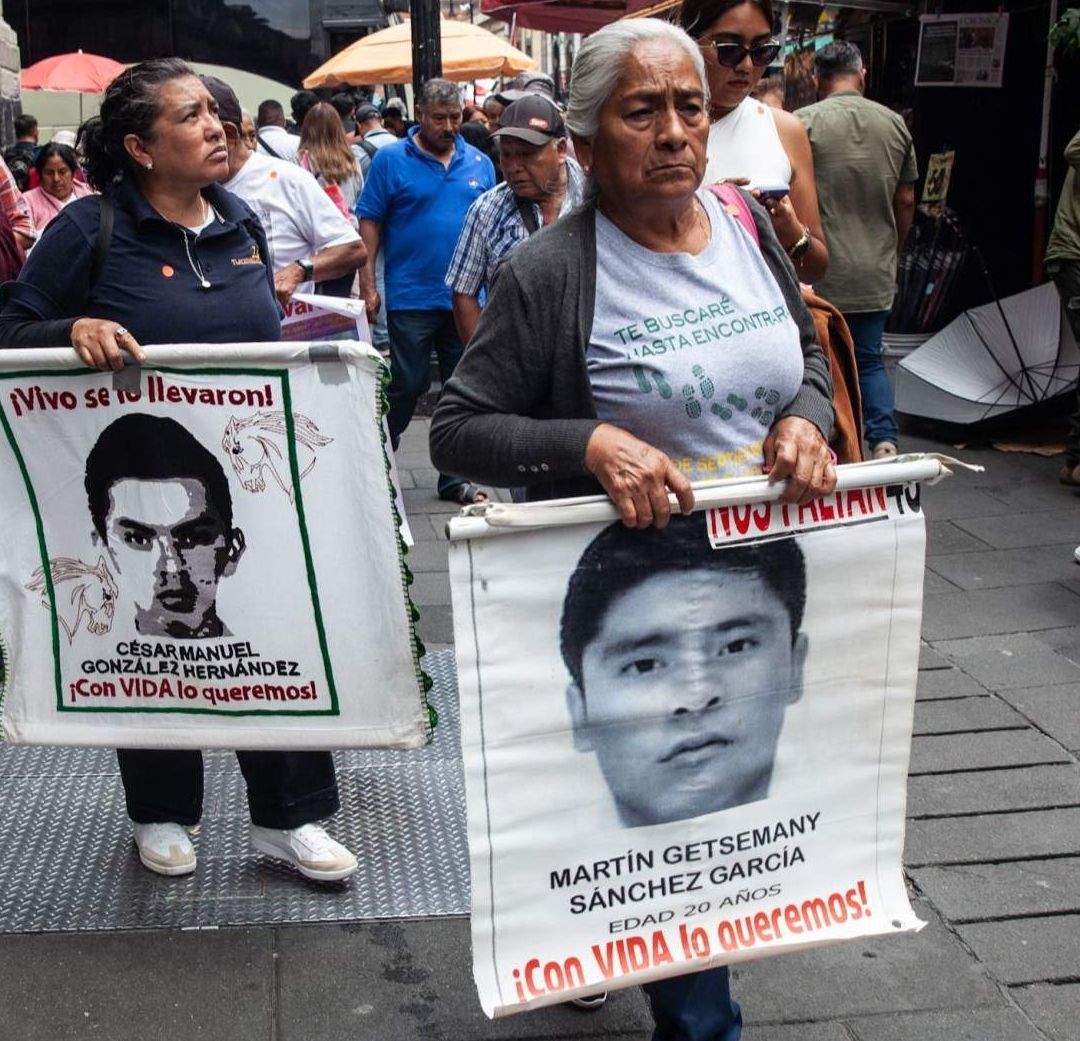 Se Reúne Hoy la Presidenta con los Padres de los 43 de Ayotzinapa en Palacio Nacional