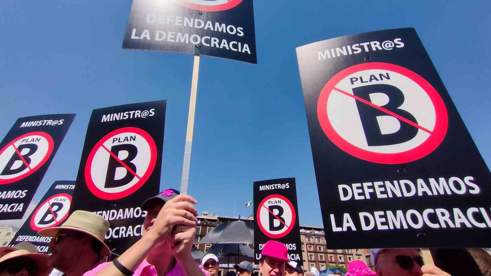 Marcha contra el plan B de la Reforma Electoral