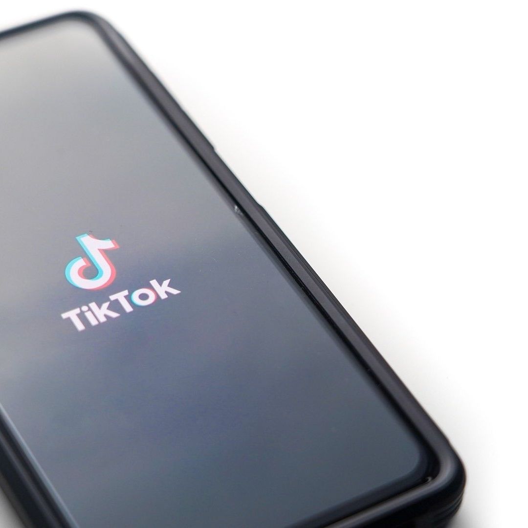 TikTok: Cómo usar el filtro que enseña a maquillarse
