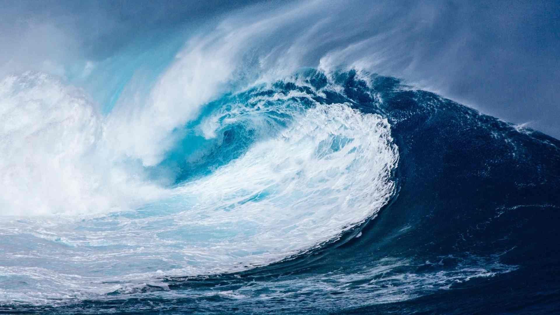 Revelan cómo se forman los tsunamis en costas de México.