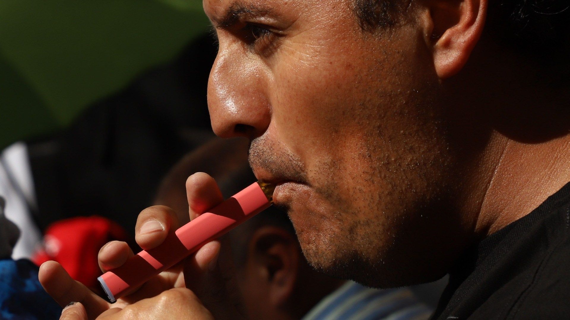¿Cuáles Serán las Multas y Años de Prisión por Vender o  Comercializar Vapeadores?