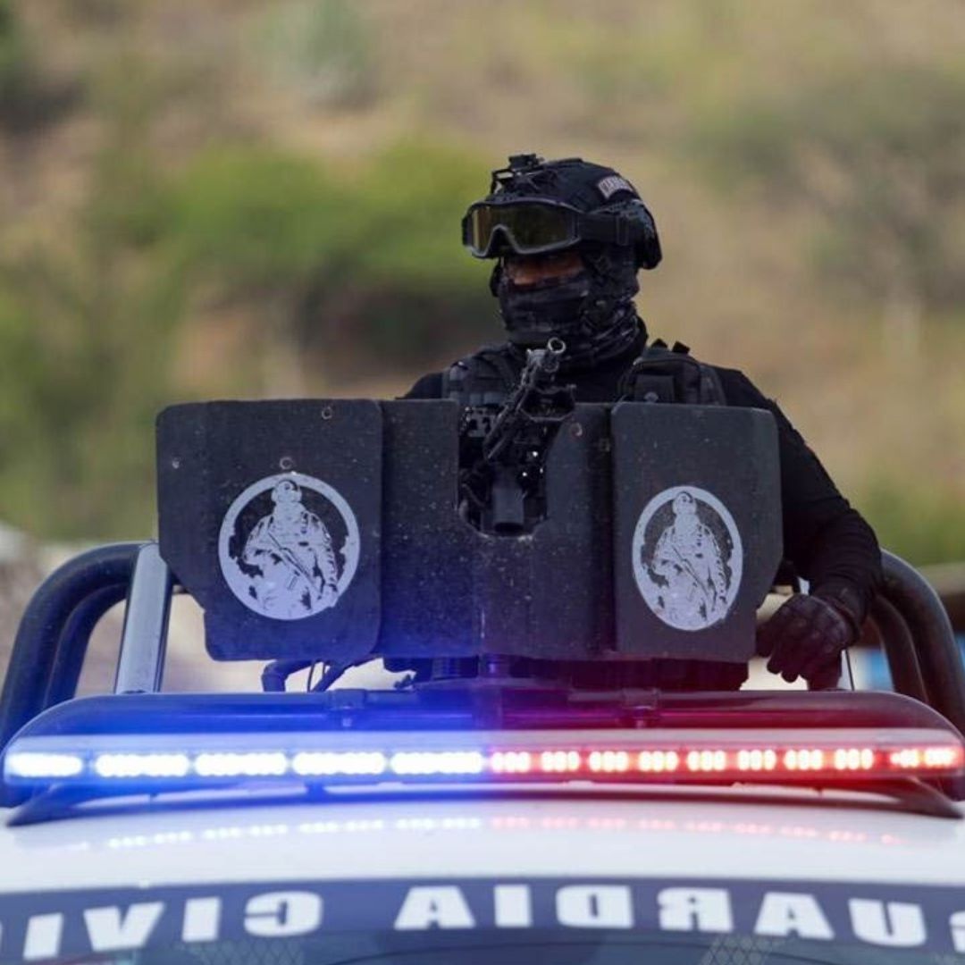 Atacan a Policías de Cotija, Michoacán; Matan a un Agente y Hallan Explosivo.
