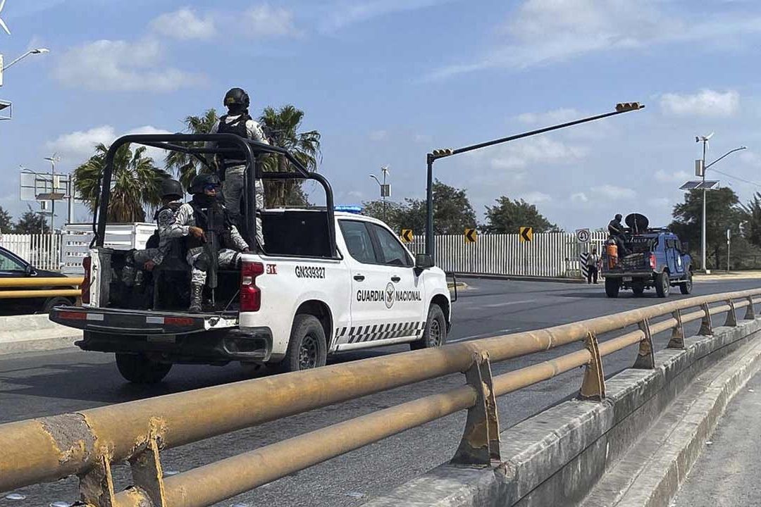 Los 2 ciudadanos hallados con vida en Matamoros tras ser secuestrados fueron entregados a EU