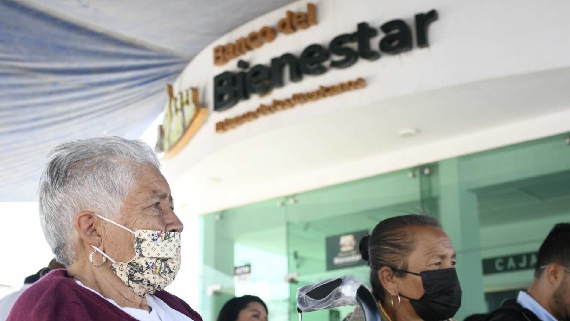 La Pensión del Bienestar realizó el cambio de tarjetas hace unos meses durante una campaña nacional