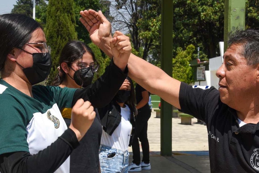 La UNAM tiene un curso de defensa personal para mujeres