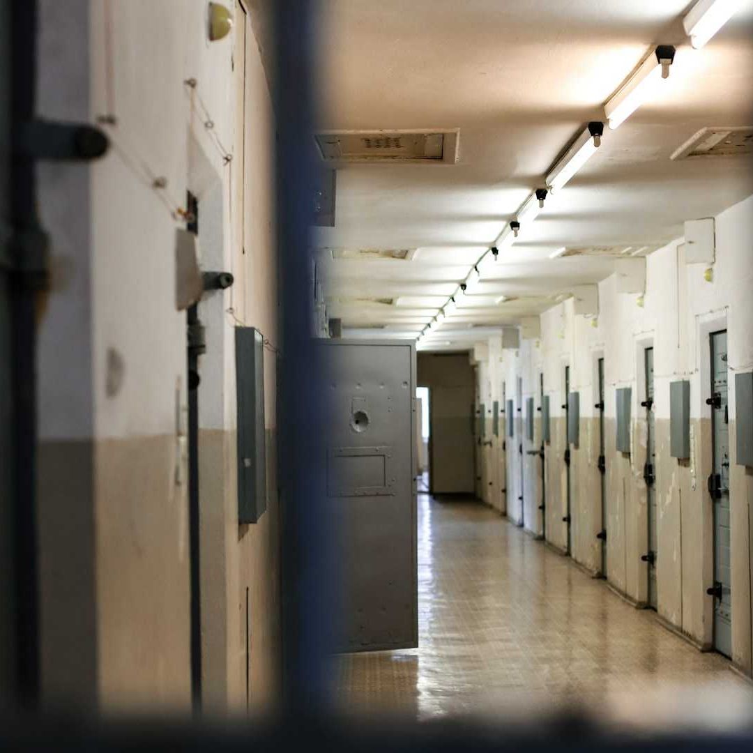 Sentencian a mexicana a 14 años de prisión por narcotráfico en California
