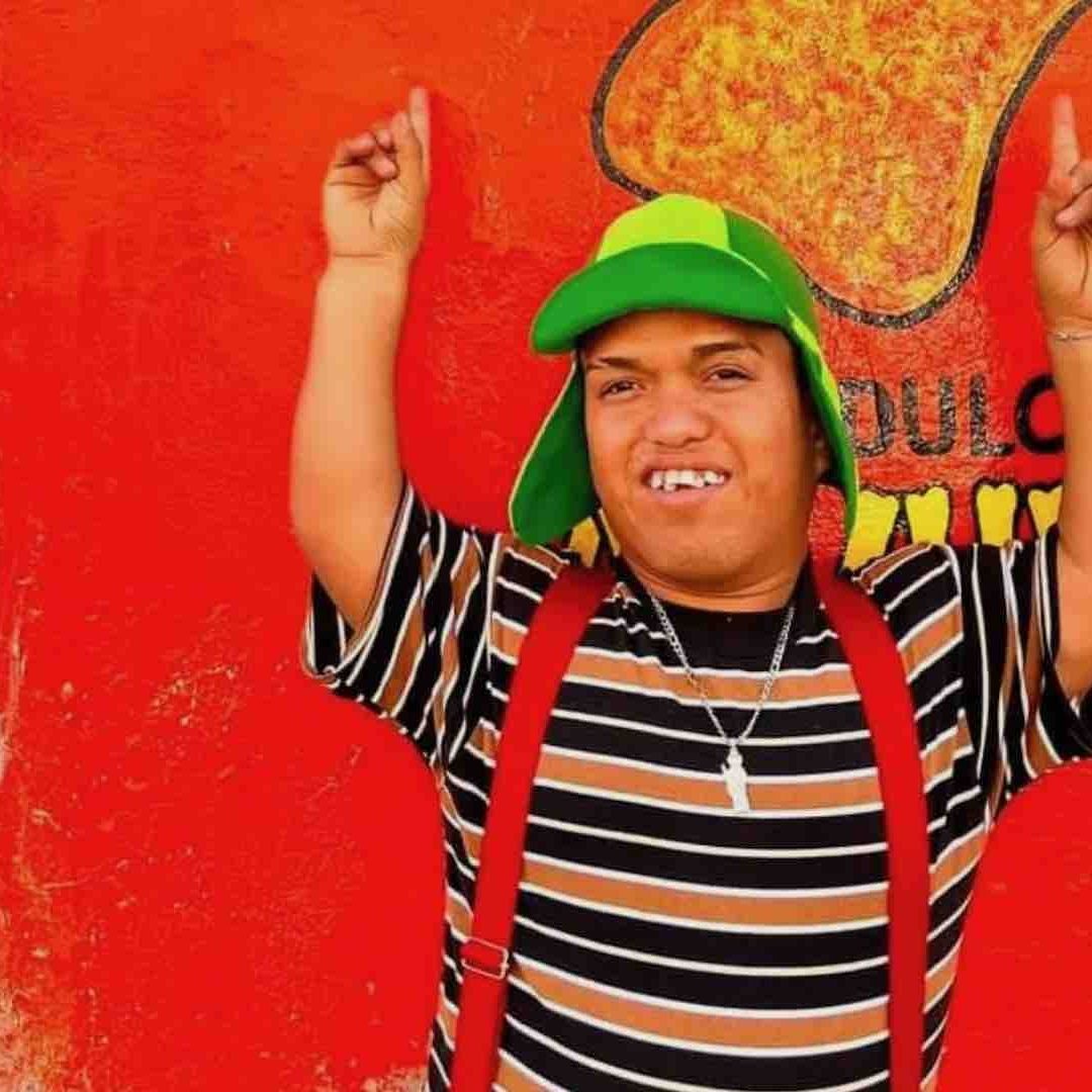 Medio Metro disfrazado de El Chavo del Ocho