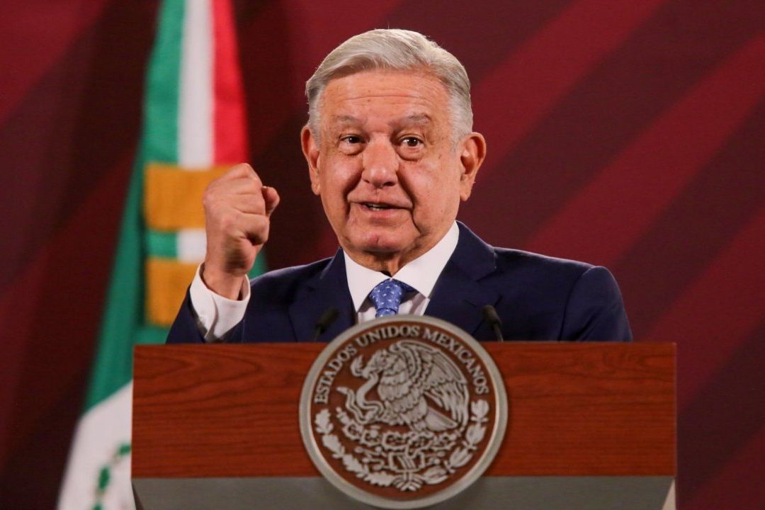 El presidente Andrés Manuel López Obrador presenta su mañanera desde Palacio Nacional