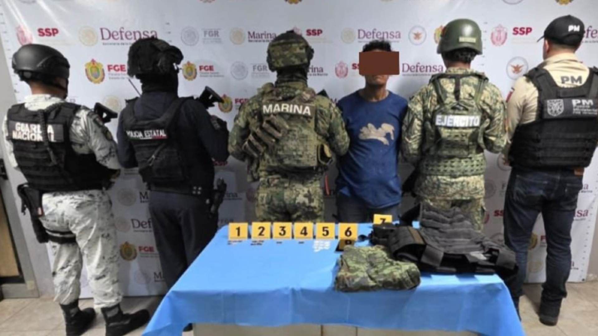 Cateo Hombre Detenido Flagrancia Objetos Asegurados Operativo Colonia Francisco Villa Coatzacoalcos Veracruz