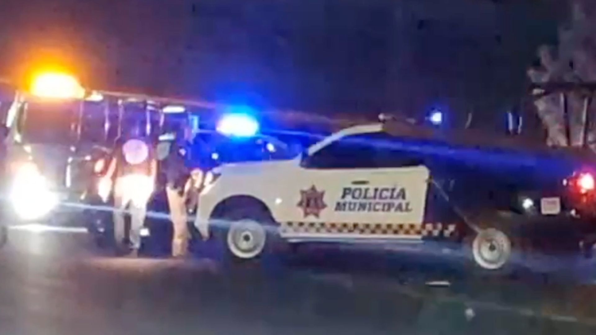 Choque Entre Dos Motocicletas Deja a Una Mujer Muerta y Un Herido en Tarimoro, Guanajuato. Foto: N+