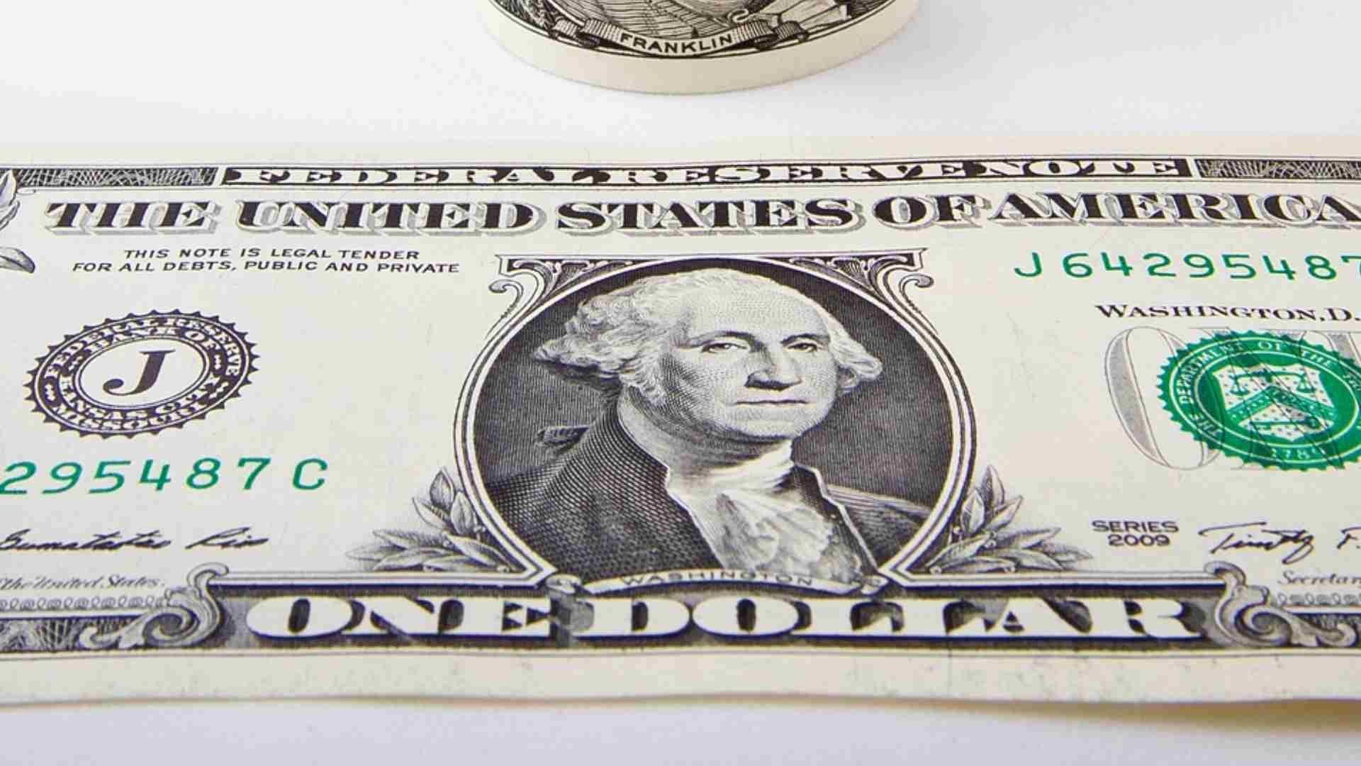 Checa cuánto cuesta 1 dólar en México hoy 13 de marzo.