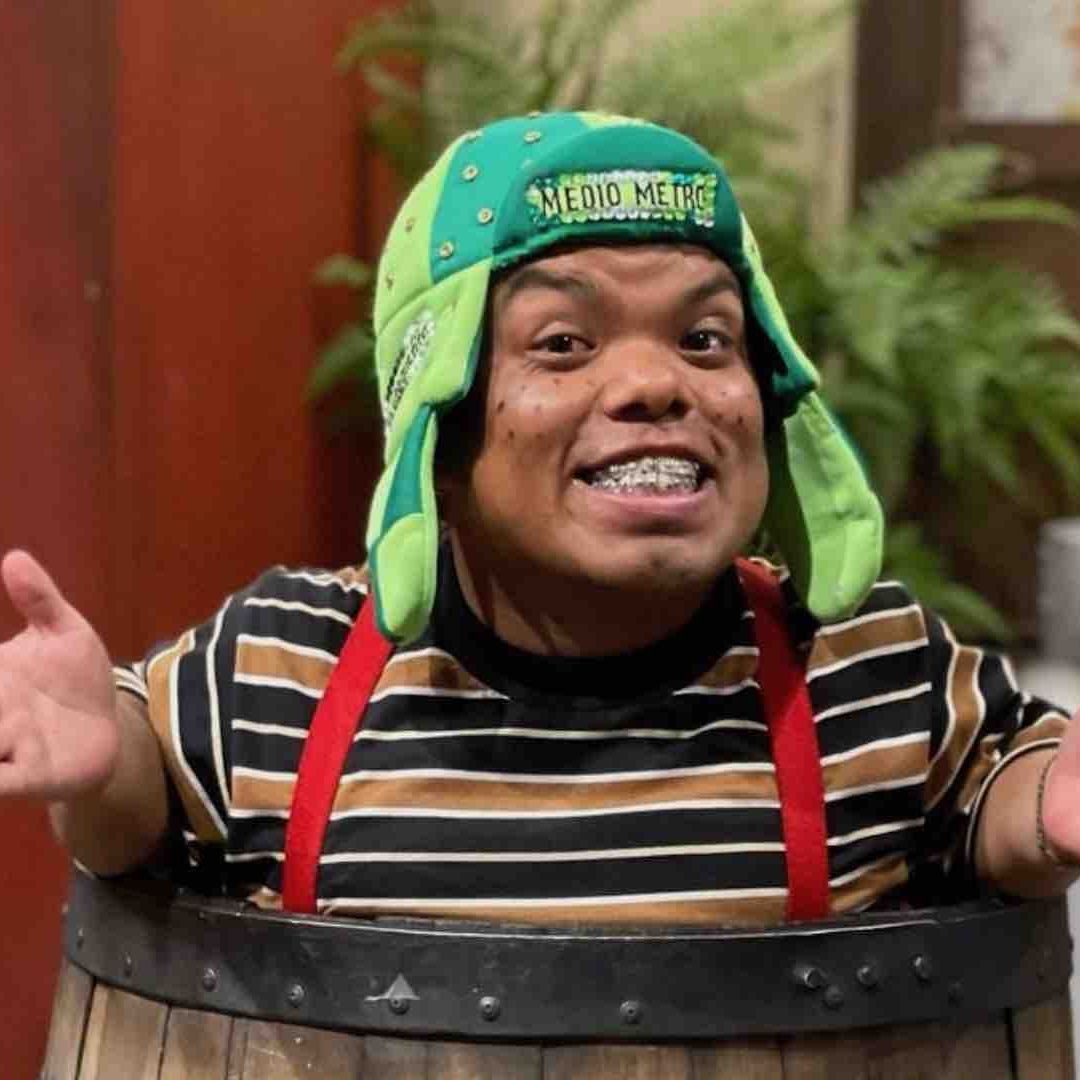 El Nuevo Medio Metro disfrazado de El Chavo del Ocho