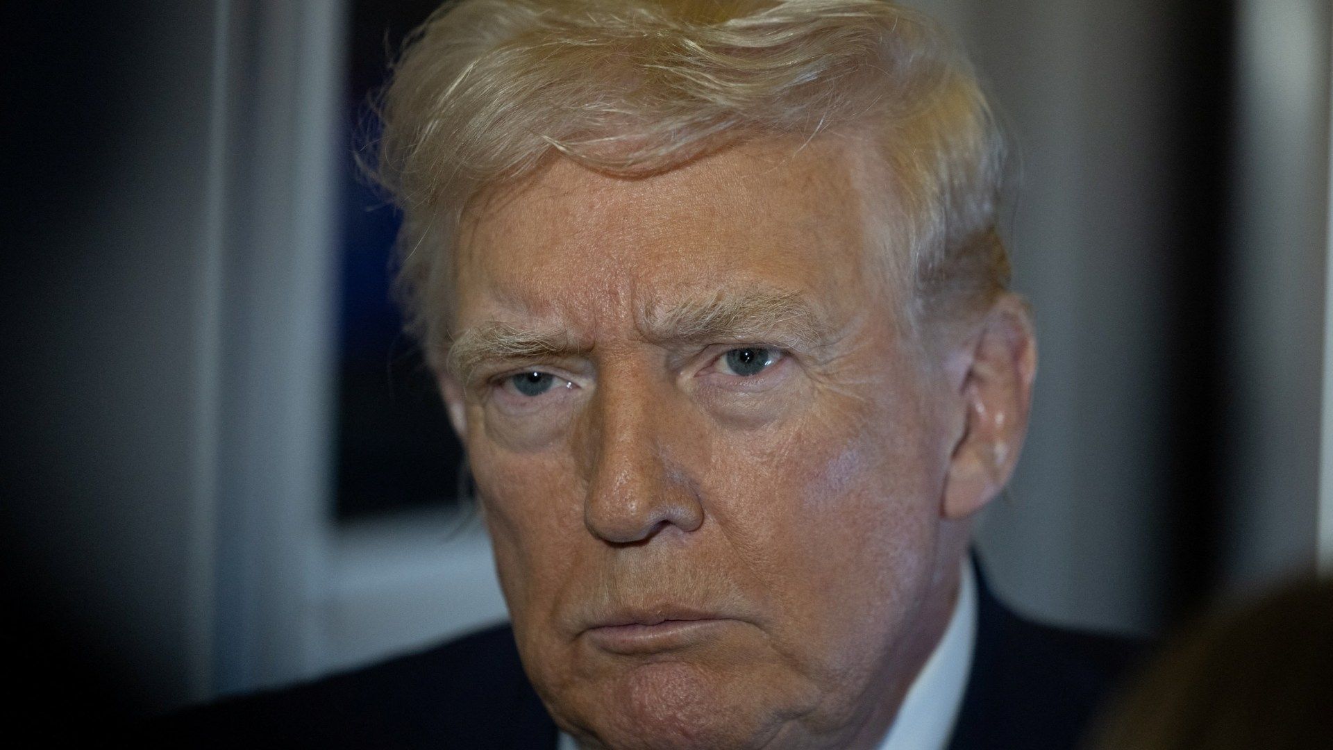 Trump Dice que Intentan "Alterar" Resultados de Elecciones en Honduras; Advierte Consecuencias.