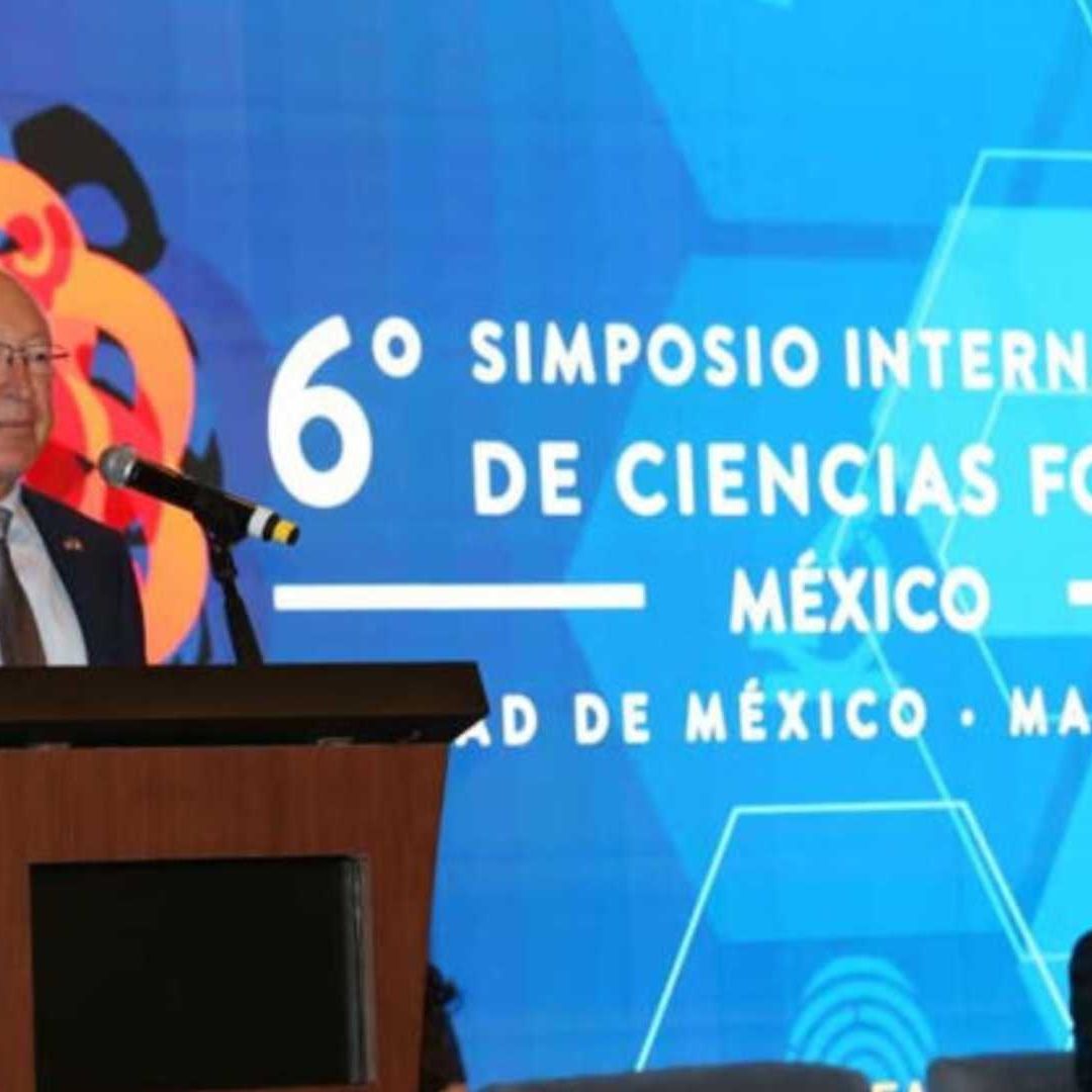 Ken Salazar asiste al sexto Simposio Internacional de Ciencias Forenses organizado por programa antinarcóticos y aplicación de la ley