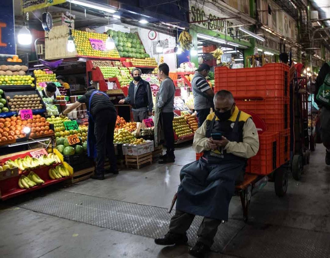 Se registra balacera en la Central de Abasto en Iztapalapa; hay tres muertos