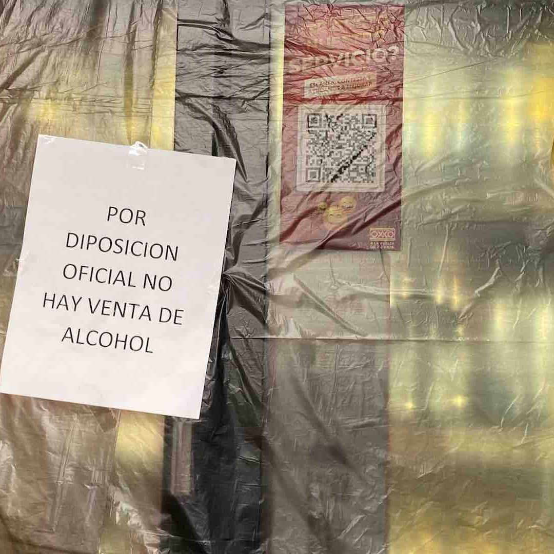 El consumo de bebidas alcohólicas en la vía pública está prohibido