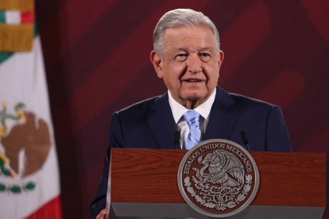 El presidente Andrés Manuel López Obrador ofrece su conferencia mañanera un día después de la marcha por su Informe de Gobierno