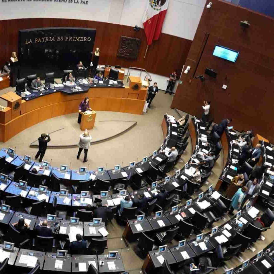 Sesión en el Senado de la República