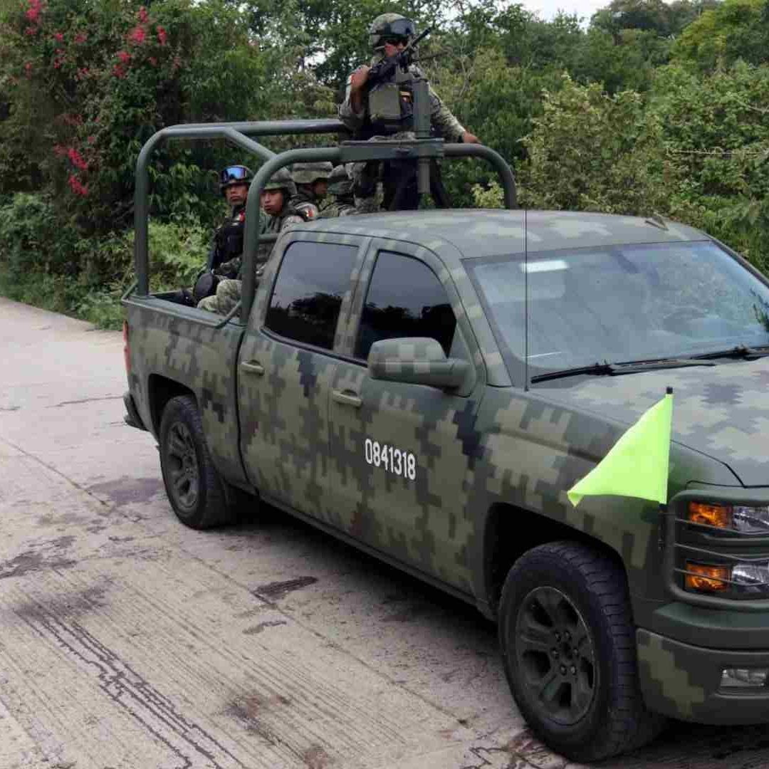 Un convoy de elementos del 34 batallón de Infantería fue atacado por civiles armados