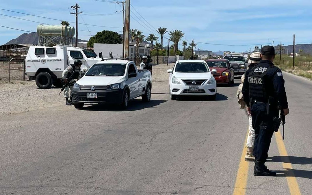 Fuerzas de seguridad mantienen operativo en Caborca después de un enfrentamiento entre grupos criminales