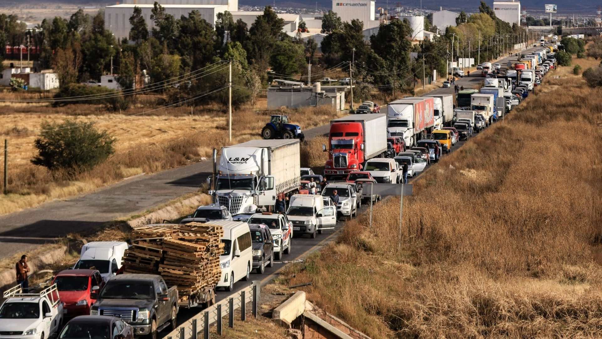 Bloqueo de productores agrícolas en carretera de Zacatecas, del 4 de diciembre de 2025