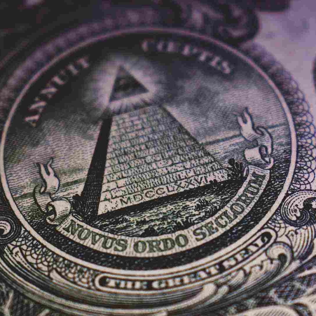 Este es el significado de la frase 'Novus Ordo Seclorum' que aparece en el billete de 1 dólar