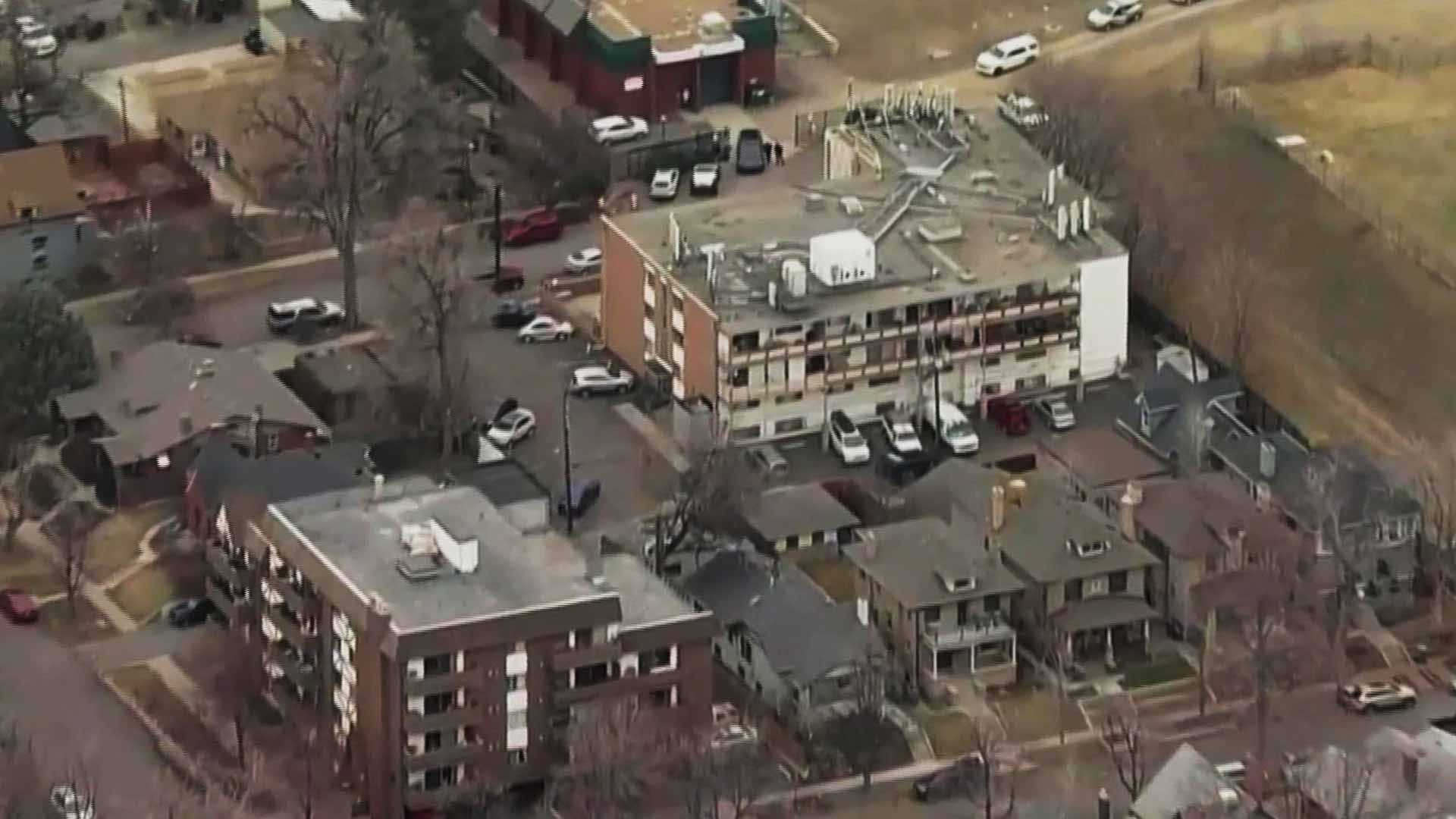 Un estudiante desató un tiroteo hoy, 22 de marzo de 2023, dejando al menos a dos trabajadores heridos en el instituto de secundaria East High School