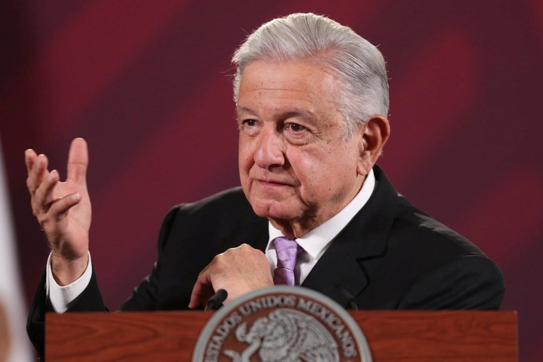 El presidente Andrés Manuel López Obrador presenta su mañanera desde Palacio Nacional