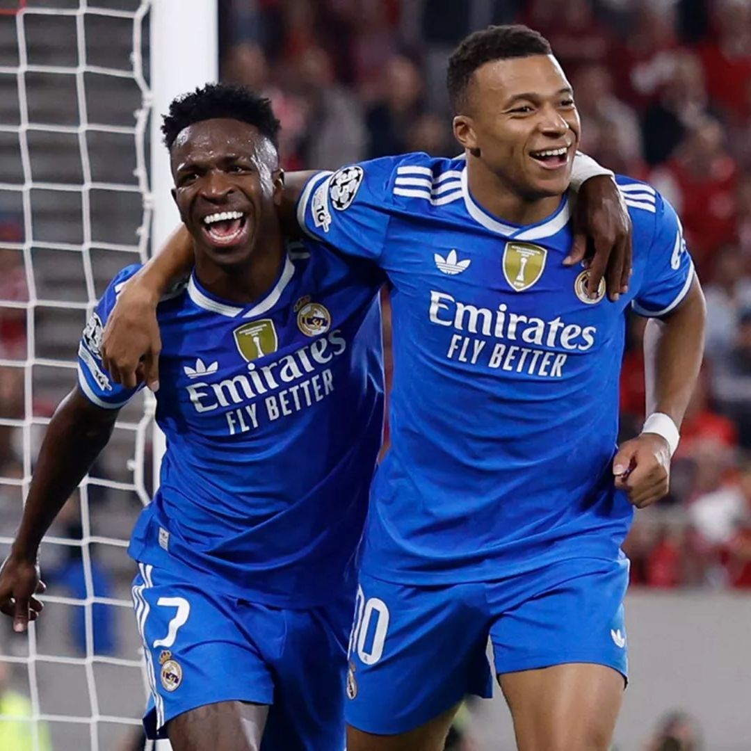Vinicius y Mbappé son las armas ofensivas del Real Madrid, equipo que busca recomponer el camino en la Liga española.