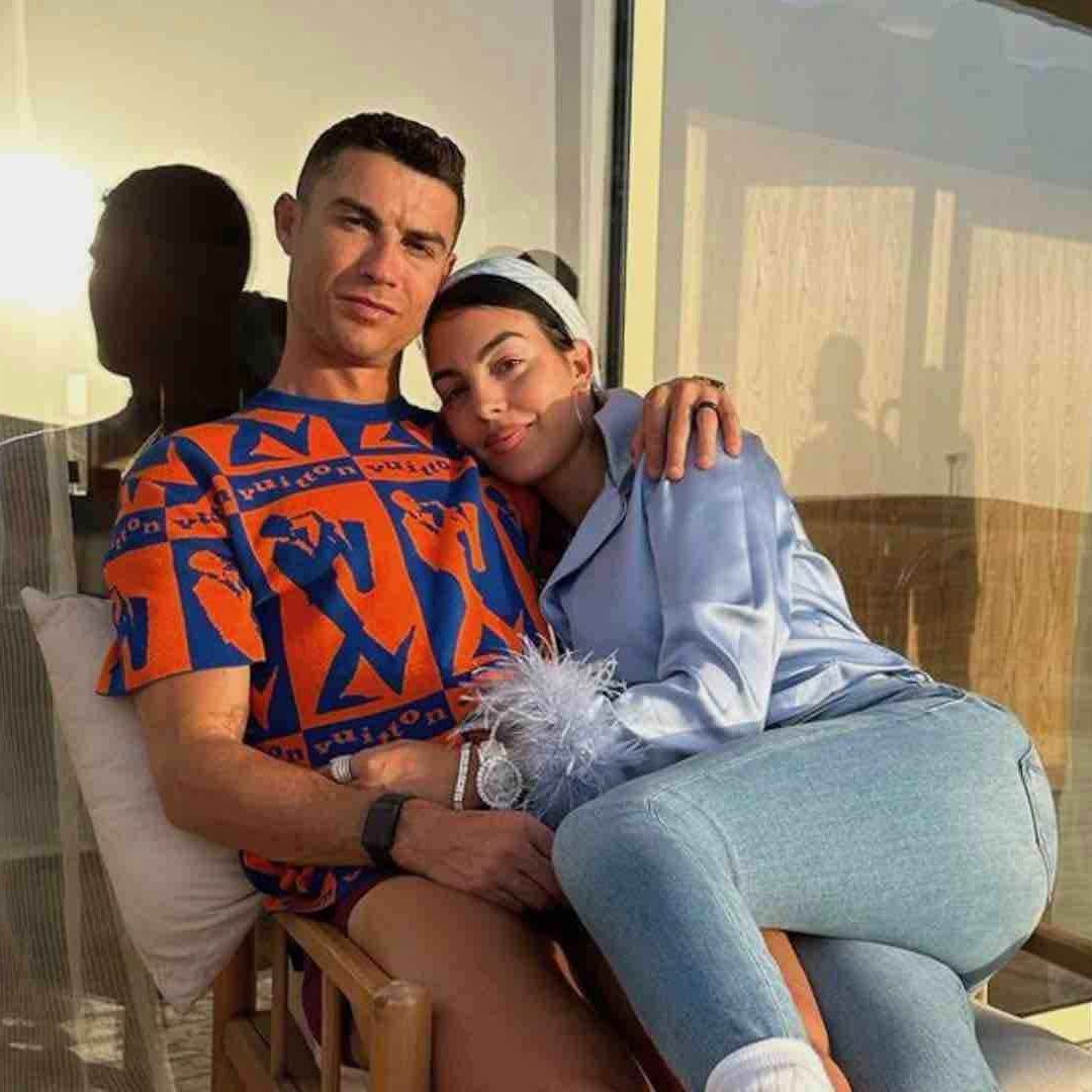 Cristiana Ronaldo y Georgina Rodríguez posan juntos