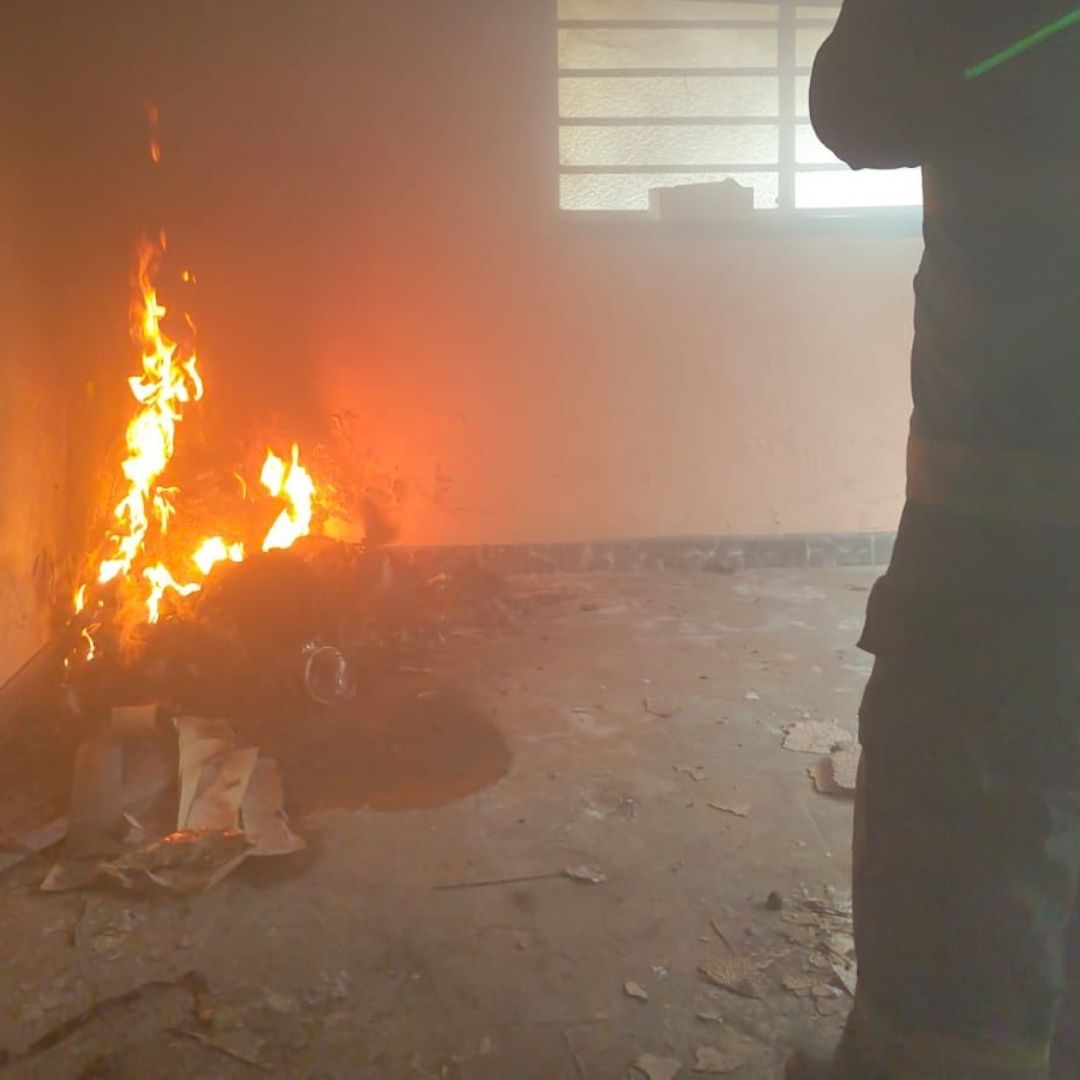 Incendio Vivienda Abandonada Avenida 17 Poniente Colonia El Carmen Puebla