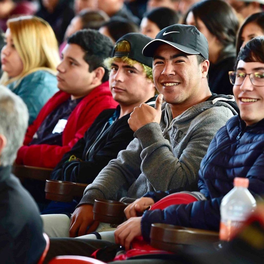 Jóvenes Construyendo el Futuro