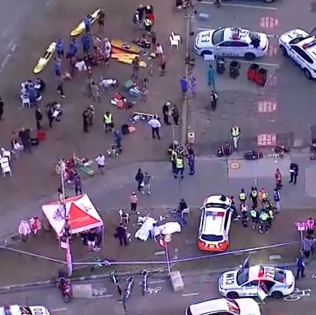 Qué pasó en Bondi Beach en Sidney Australia, Testigo Narra lo que Vio Durante Tiroteo