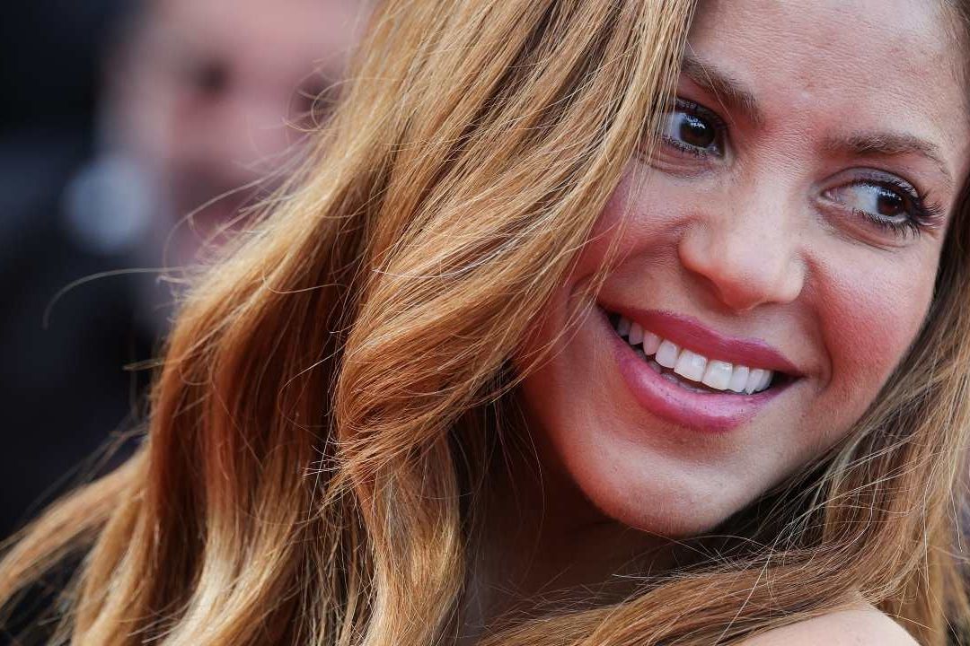 Shakira Publica Foto con Mensaje Directo a Clara Chía, Pareja de Piqué: “Chiaroscuro”