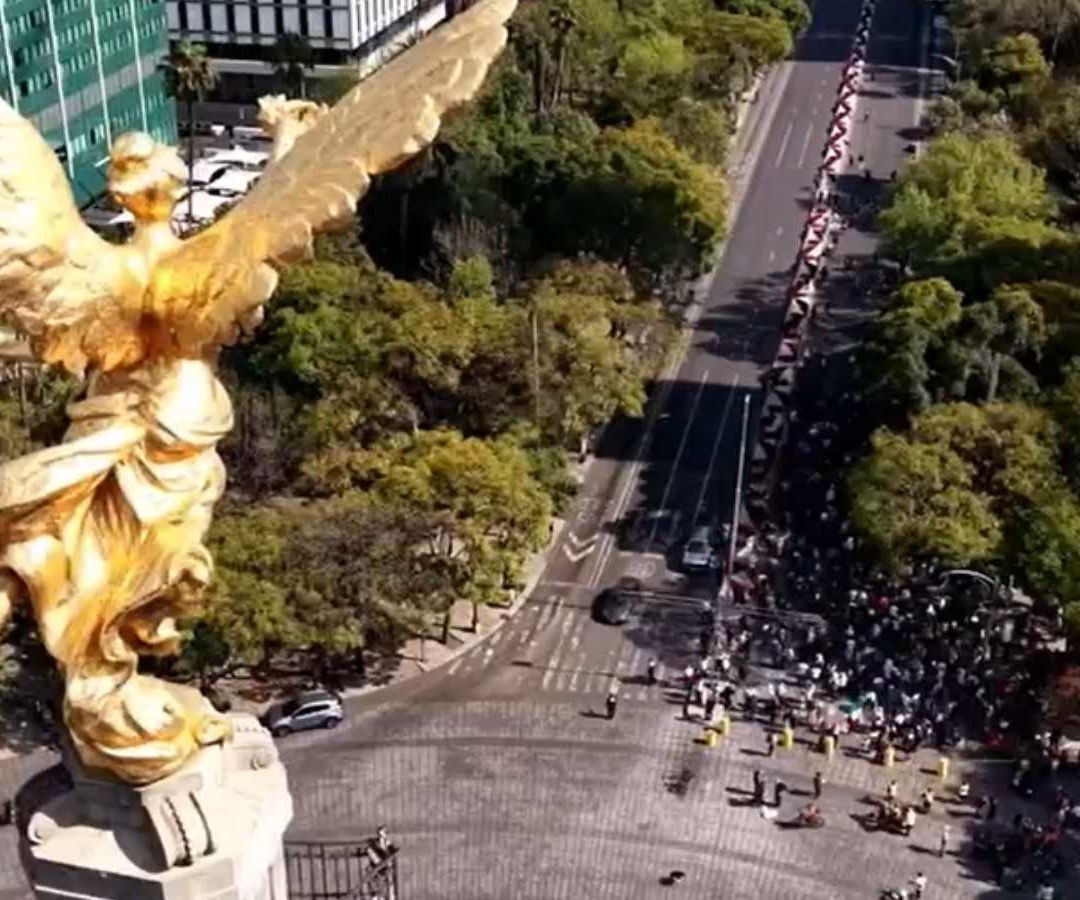 Marcha de Generación Z en el Ángel de la Independencia. Foto: N+