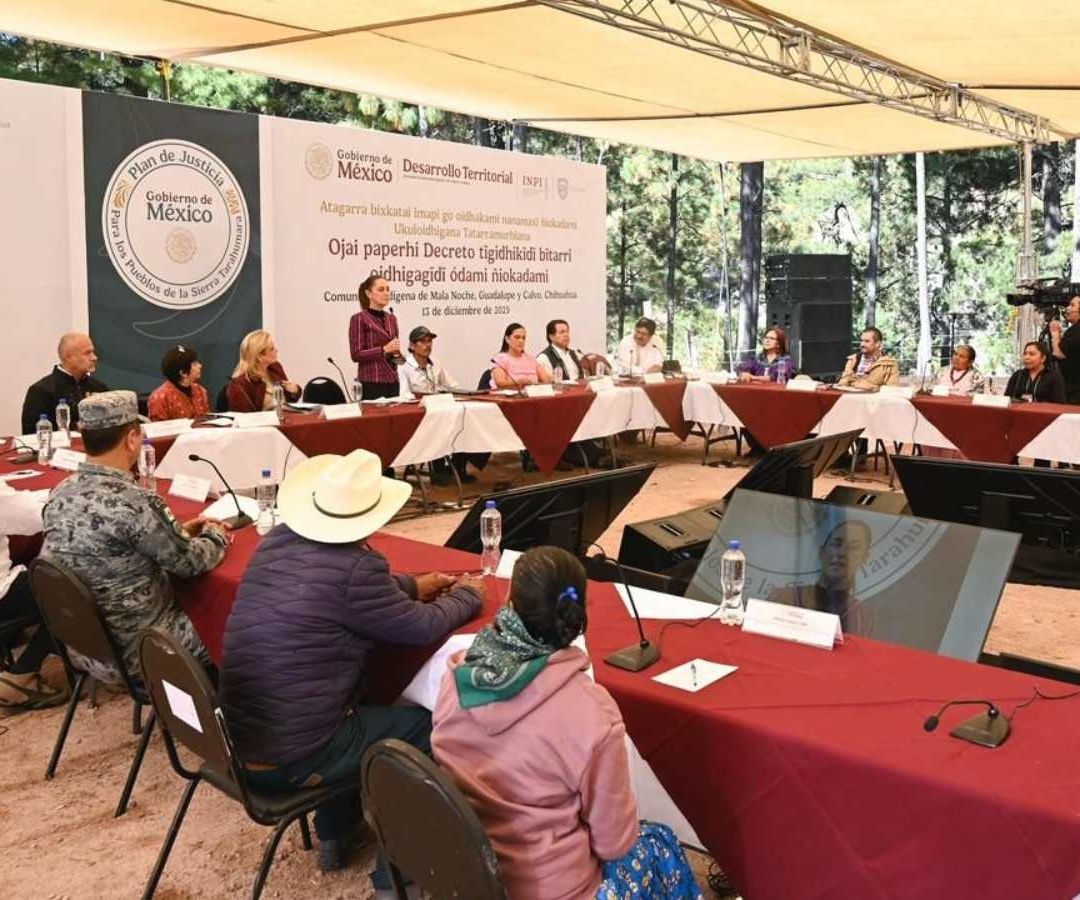 Claudia Sheinbaum señala que mujeres cuidan recursos de la comunidad. Foto: Cuartoscuro