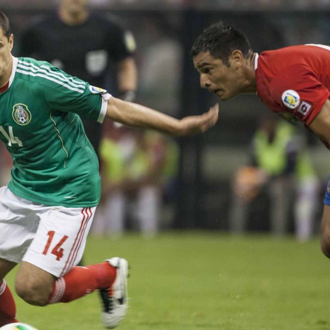 Chicharito Puede Regresar a la Selección Mexicana con Diego Cocca