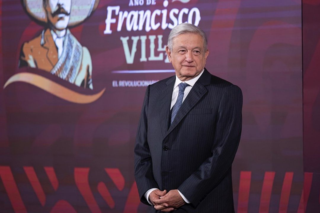 El presidente Andrés Manuel López Obrador ofrece su conferencia mañanera un día después de la marcha por su Informe de Gobierno