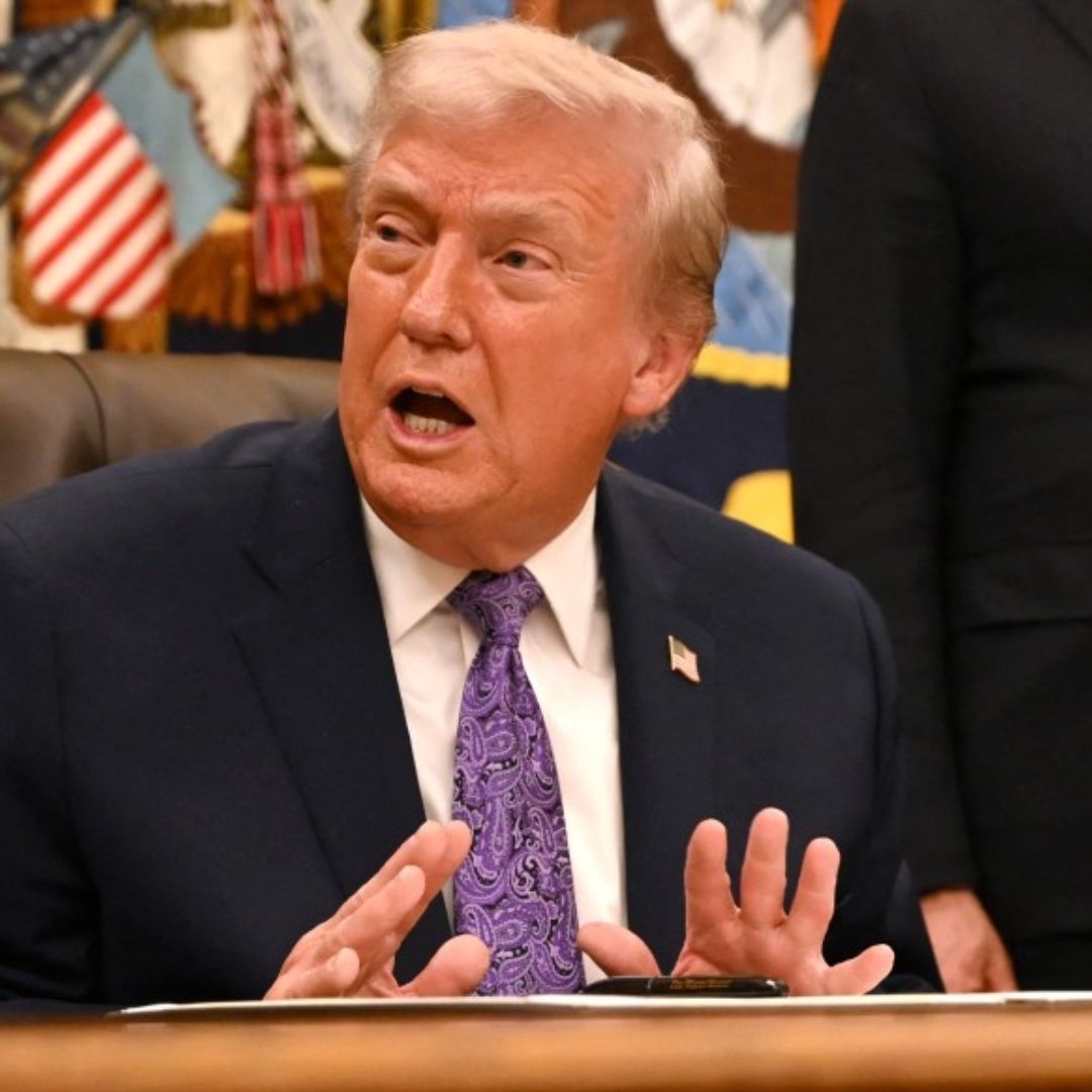 Trump dijo que hay cientos de personas que se tomaron fotos con Jeffrey Epstein.