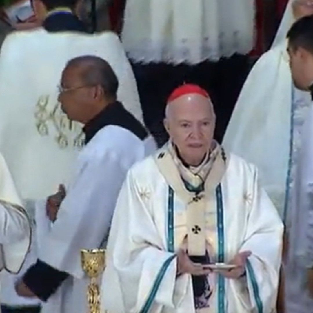 Cardenal Carlos Aguiar durante la Misa de las Rosas en la Basílica.
