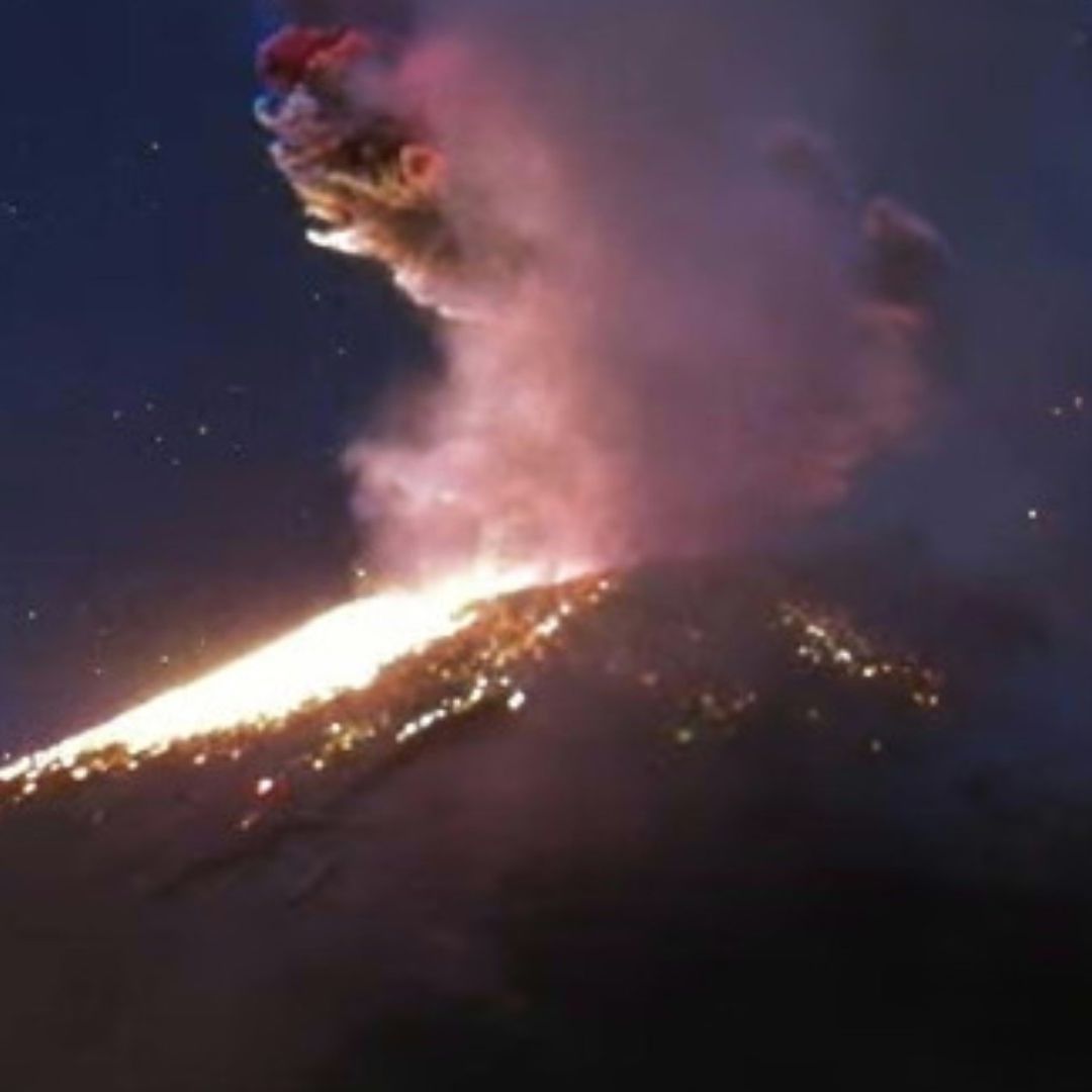 Volcán Popocatépetl registra jornada de intensa actividad