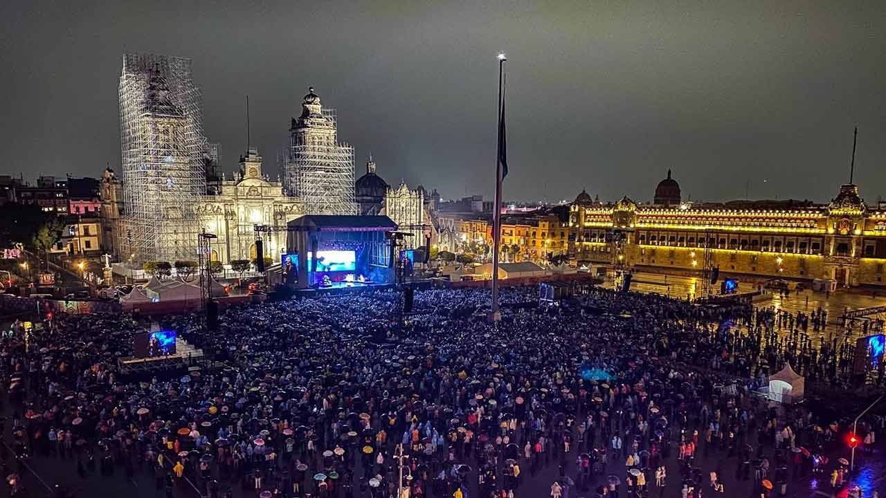 ¿Bad Bunny o BTS? Gobierno CDMX anuncia próximo concierto en el Zócalo