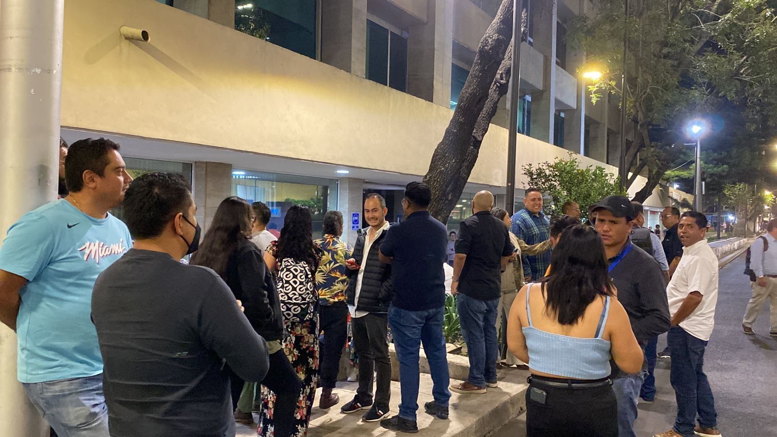 Desalojo en CDMX por sismo en Oaxaca