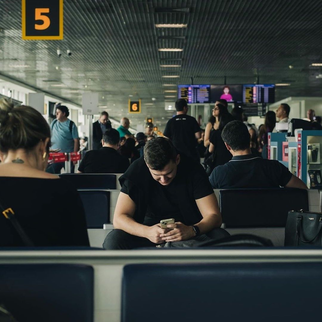 Estados Unidos pedirá historial de 5 años de redes sociales a turistas sin visa