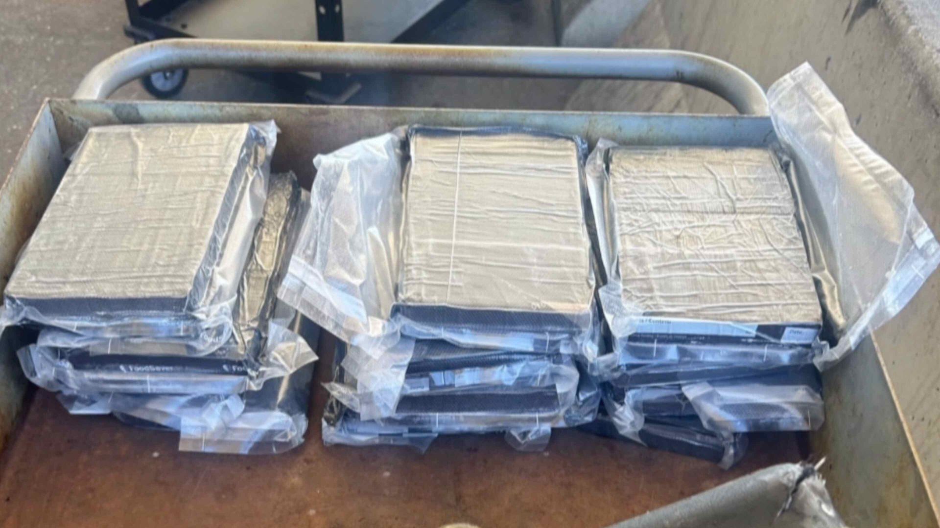 Decomisan 13.6 Kilos de Fentanilo en Punto de Inmigración en Carretera Nogales - Tucson