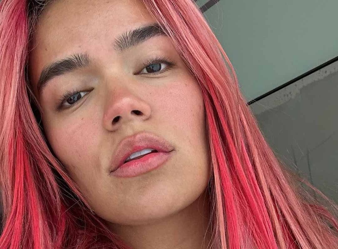 Karol G critica a revista GQ por cambiar su aspecto en portada